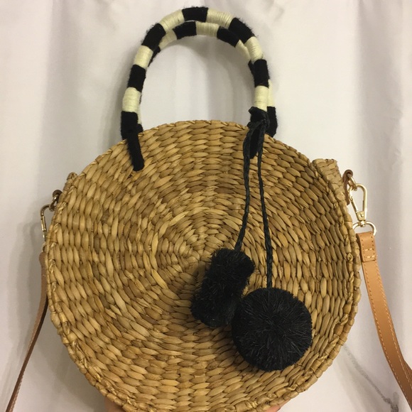 Kayu handcrafted seagrass bag, removable crossbody - Picture 2 of 8